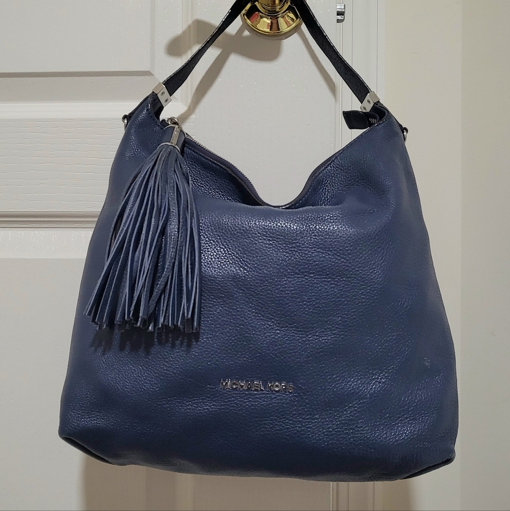 Michael Kors Large Bedford Tassel Pebbled Shoulder Bag Wenston Navy
